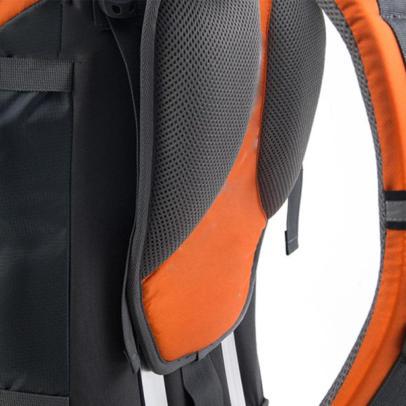 70-Liter Dominance Backpack | Travelling Bag with Aluminum Rods